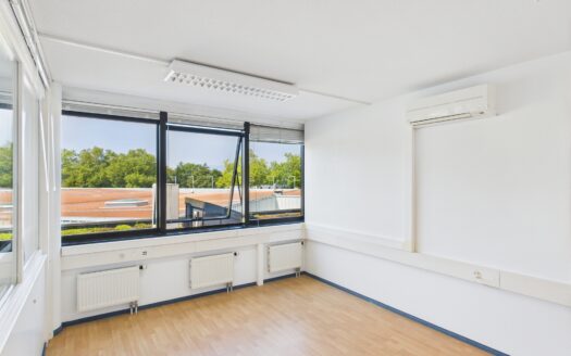 Vaste bureau de 175 m2 sis dans un immeuble bénéficiant d’un emplacement stratégique