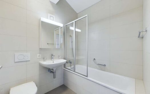 Rare villa jumelle de 4½ pièces d’environ 140m2 sur 3 étages à Crissier