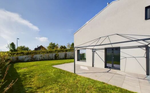 Rare villa jumelle de 4½ pièces d’environ 140m2 sur 3 étages à Crissier