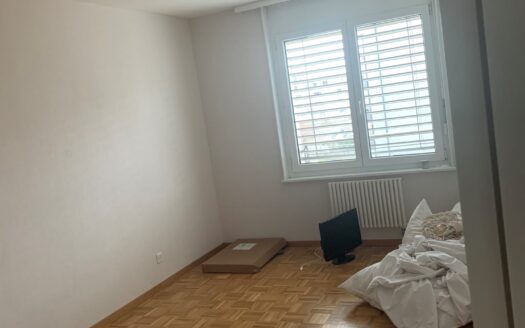 Appartement de 2.5 pièces au 2ème étage avec balcon à Morges