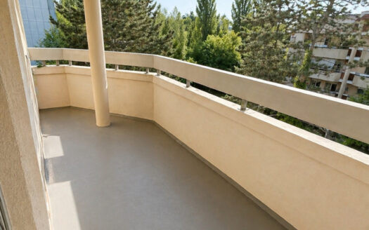 Appartement de 3 pièces au 4ème étage avec balcon à Ecublens
