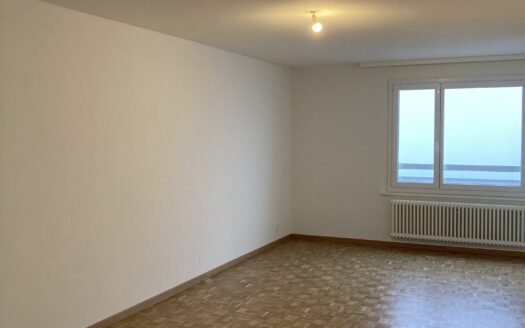 Appartement de 2.5 pièces au 8ème étage avec balcon à Lausanne