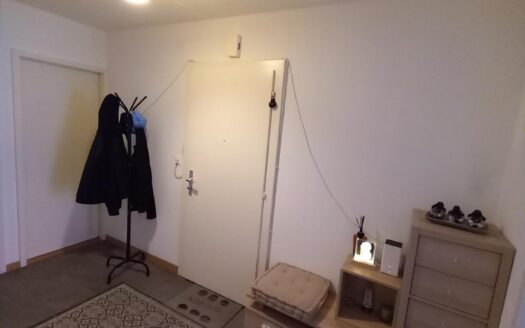 Appartement de 3.5 pièces au 2ème étage avec balcon à Renens