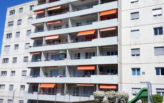Appartement de 3.5 pièces au 2ème étage avec balcon à Renens