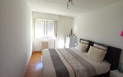 Appartement de 3.5 pièces au 2ème étage avec balcon à Renens
