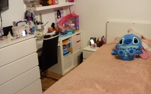 Appartement de 3.5 pièces au 2ème étage avec balcon à Renens