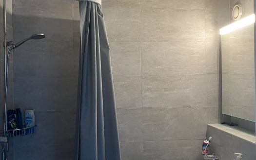 Appartement de 2.5 pièces au 3ème étage avec balcon à Renens