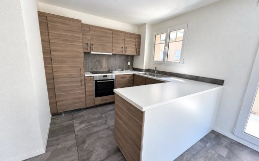 Appartement de 2.5 pièces au 1er étage avec balcon à Villeneuve